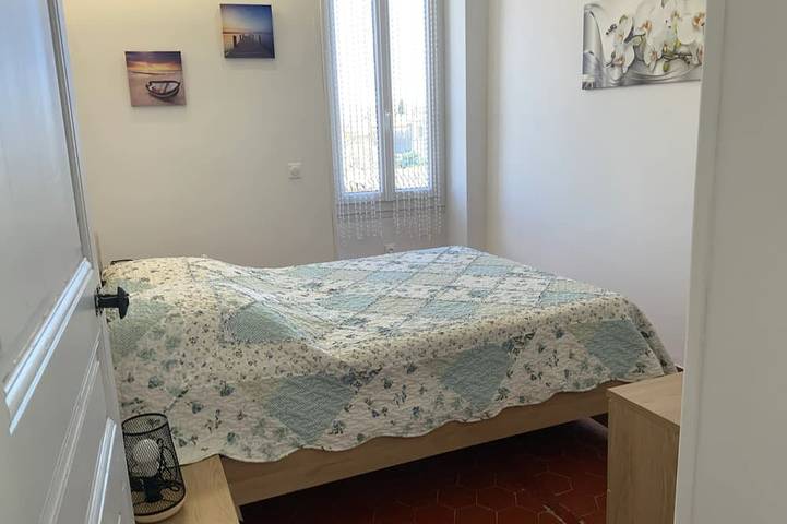 Location de vacances pour 10 personnes, avec Terrasse et Jardin à Saint-Laurent-la-Vernède - 3