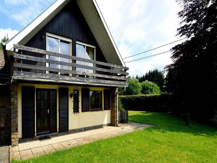 Gîte pour 8 personnes, avec Balcon et Terrasse ainsi que Jardin et Vue sur le lac dans Sourbrodt - 2