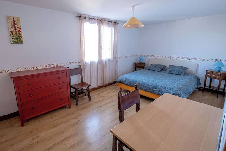 Gîte pour 10 personnes à Saint-Germain-de-Marencennes - 3