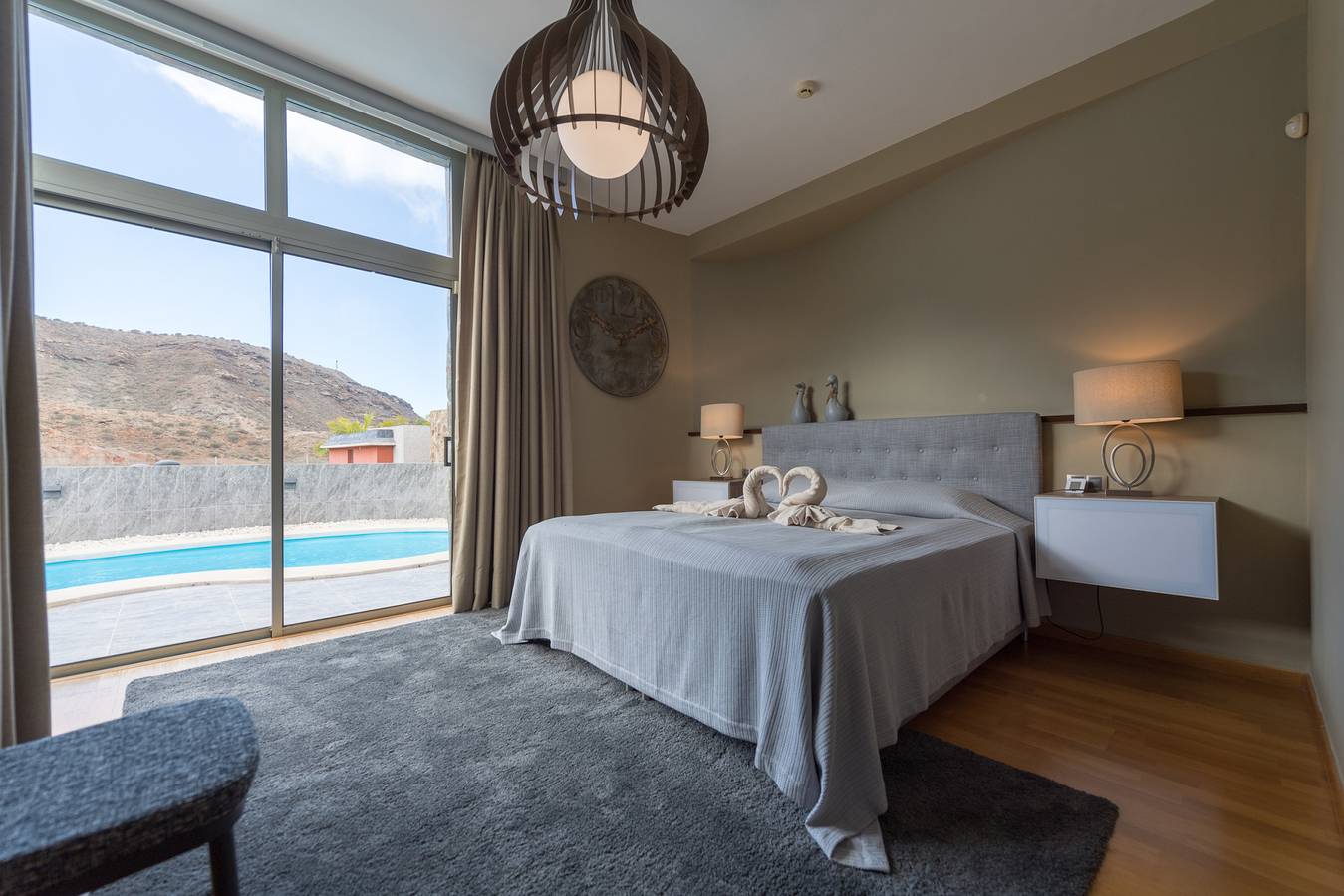 Incredible 5 suite bedrooms Villa with private pool and views of the golf course and the sea in Pueblo de Tauro, Mogán