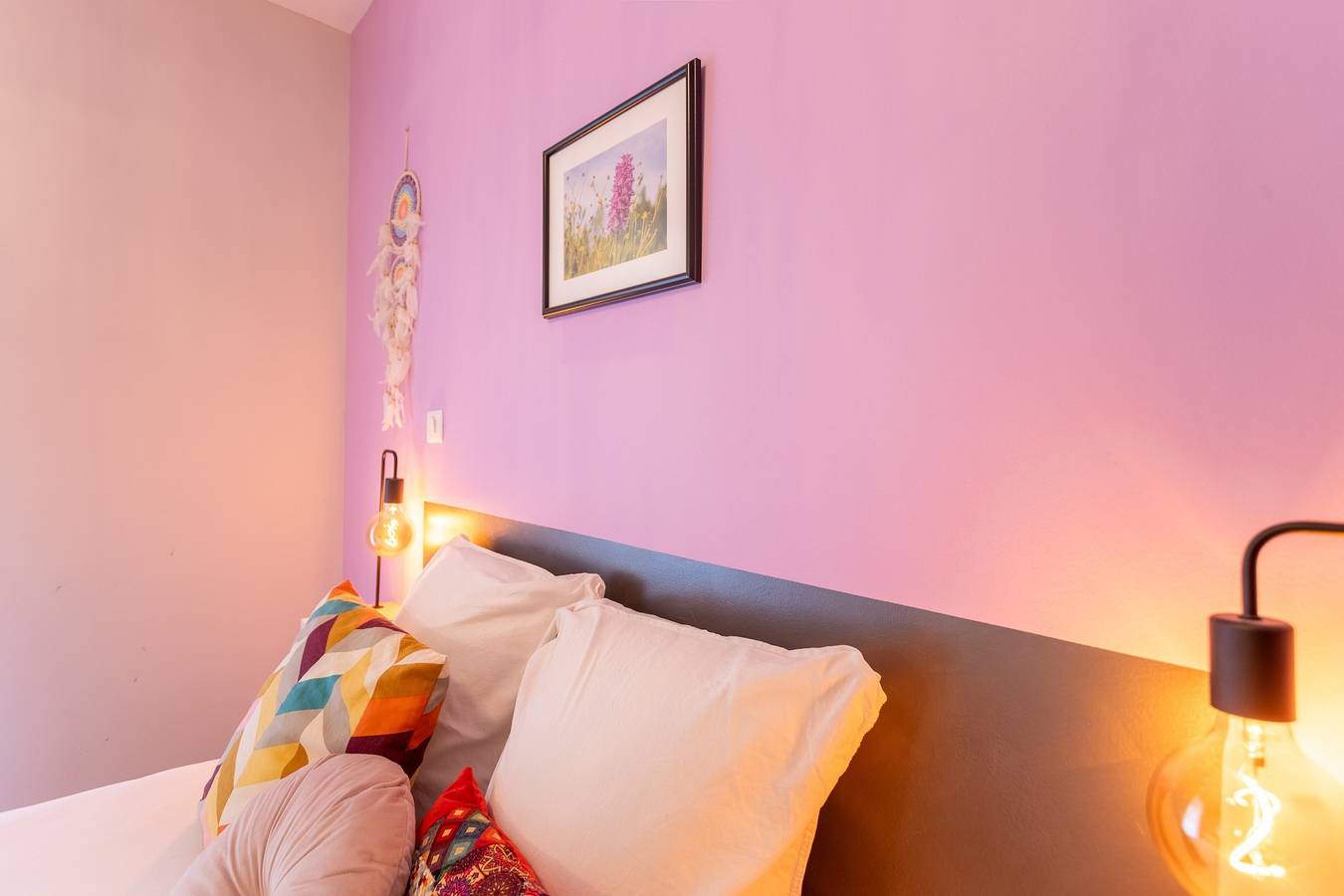 Chambre d’hôtes « Orchis » : vue montagne, Wi-Fi et climatisation in Aroue-Ithorots-Olhaïby, Région de Bayonne