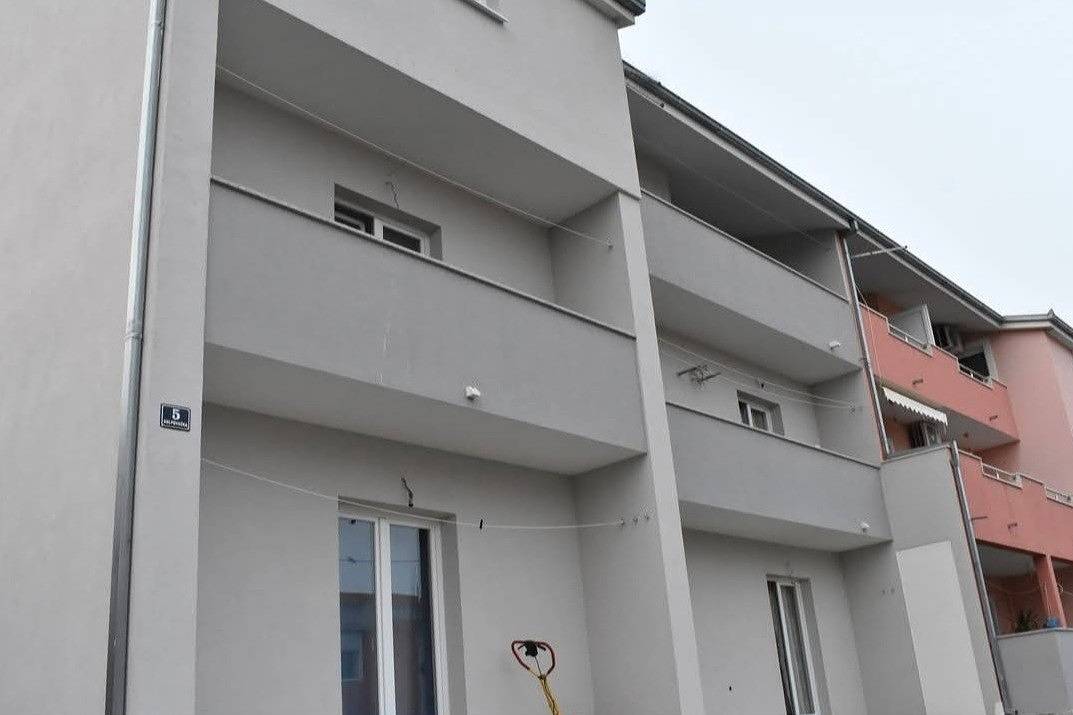Ganze Wohnung, 2-Zimmer-Ferienwohnung mit Terrasse Kastel Stari, Kastela -b in Kastel Stari, Kaštela