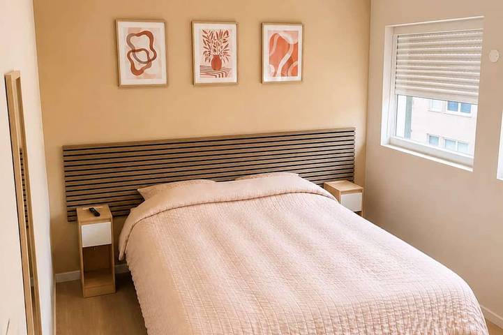 Entire apartment, Grand T3 lumineux et climatisé de 80 m² à Sedan in Sedan, Ardennes