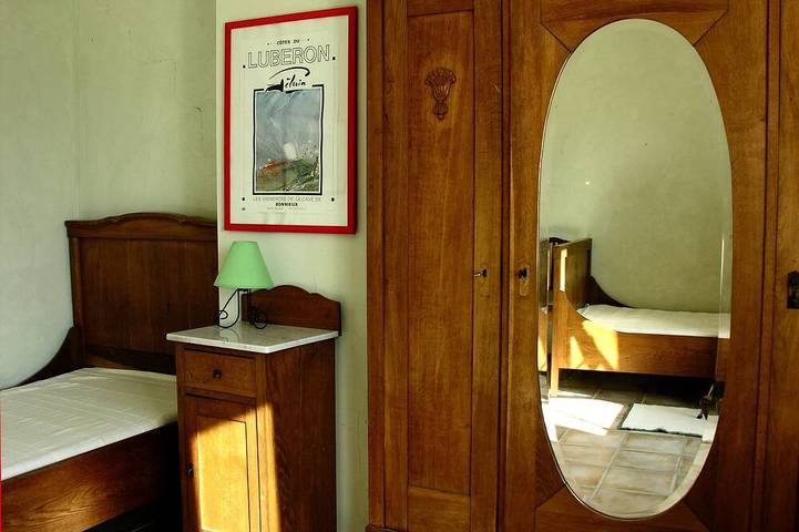 Gîte pour 15 personnes, avec sauna ainsi que jardin et piscine à Lacoste - 4