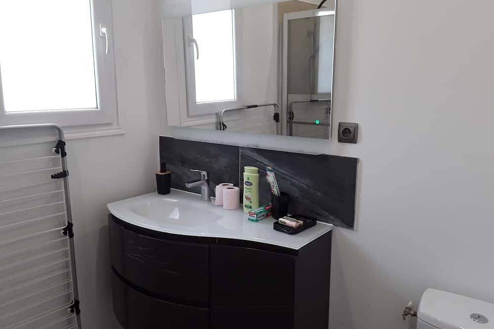Entire apartment, Maison de Type Studio in Montereau-Fault-Yonne, Seine-et-Marne