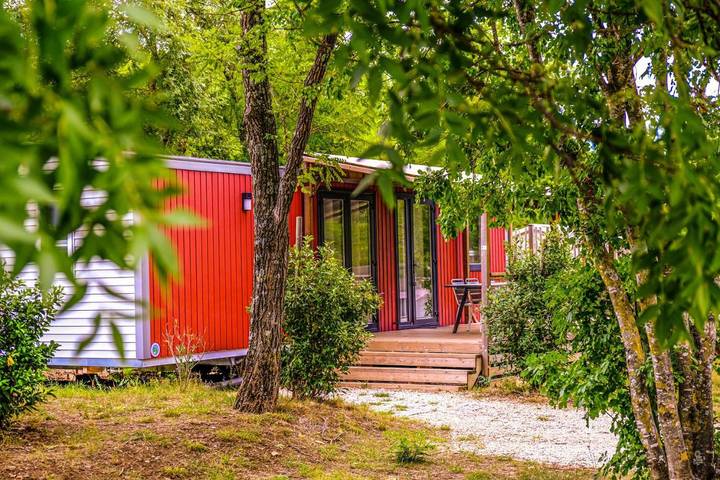 Location de vacances pour 4 personnes, avec Terrasse ainsi que Jardin et Piscine à Saint-Thomé