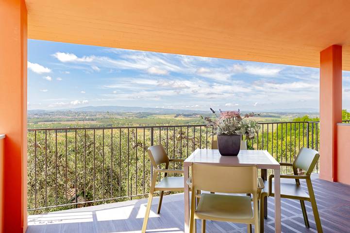 Vakantiehuis 'Appartamento Il Nespolo' met Privéterras, Wi-Fi en Airconditioning in Pontedera, Provincie Pisa