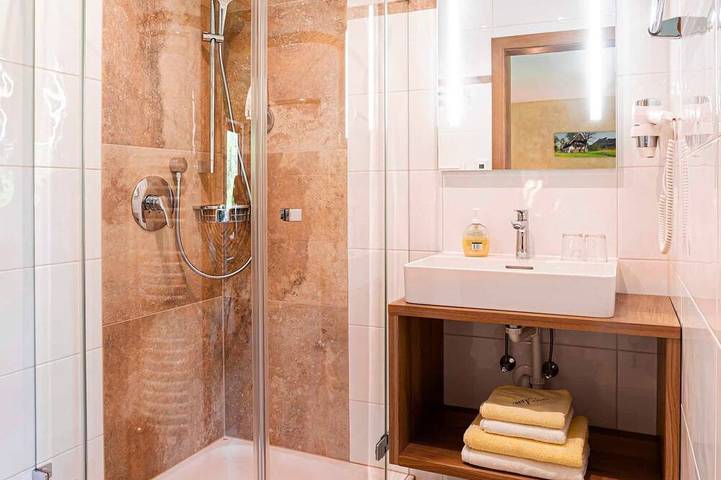 Bed and Breakfast für 2 Personen, mit Pool und Garten am Mondsee - 2