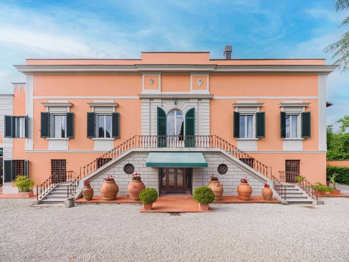 Villa de Fiori 10 by Tuscanhouses - Villa de Fiori 10 in Pistoia, Provincia di Pistoia