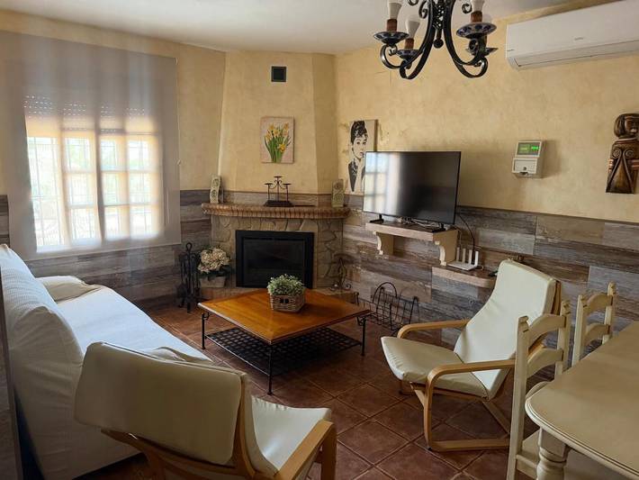 Casa rural para 5 personas, con Terraza y Jardín además de Piscina y Vistas en Zahora - 3
