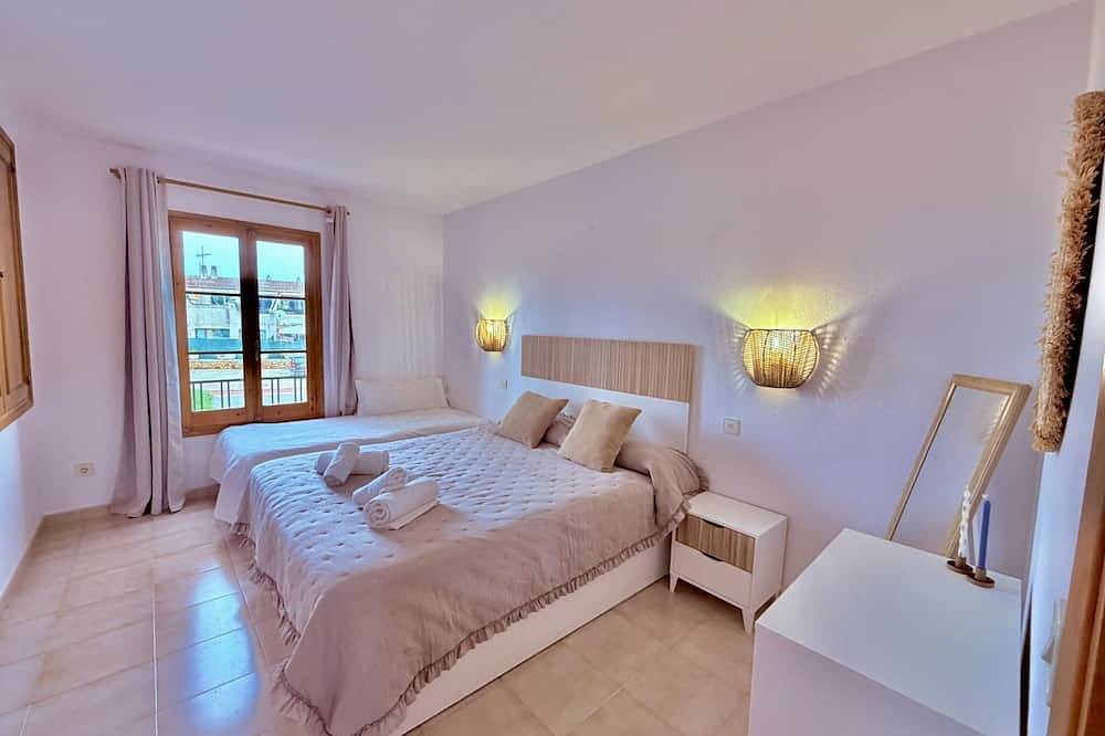 Entire apartment, Sa Caleta Apartment with swimming pool next to the beach in Cala Blanes, Ciutadella