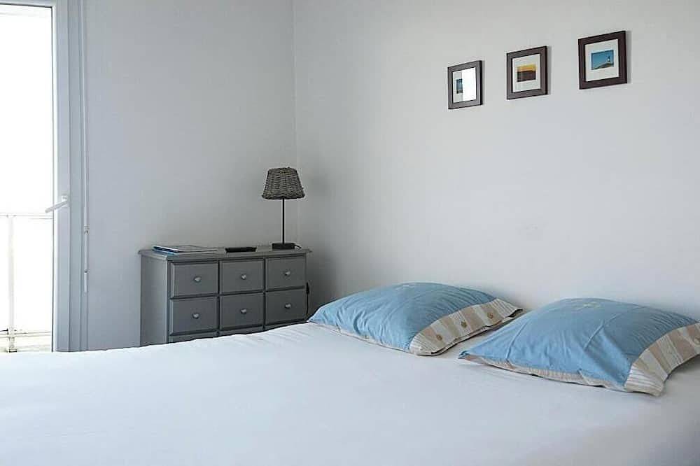 Ganze Wohnung, Apartment with 180-degree sea view, Calais beach 200 meters away. in Calais, Calais und Umgebung