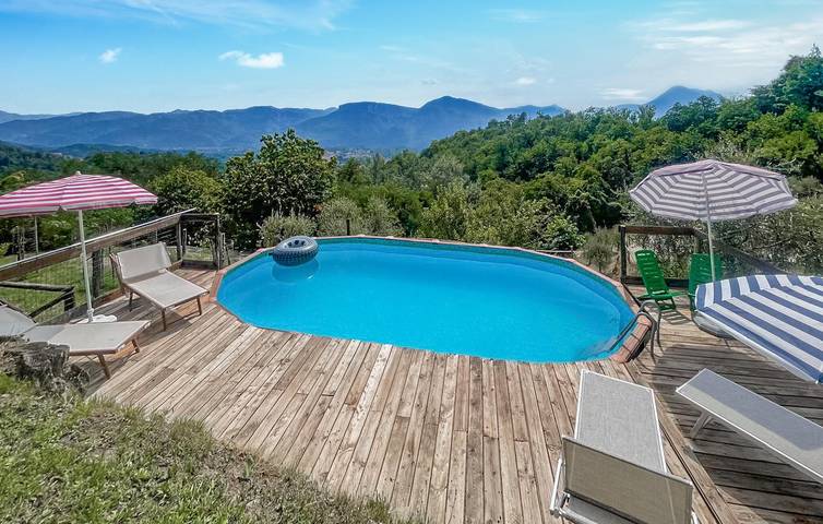 Appartamento a Barga - Piscina, giardino e parcheggio in Barga, Parco Regionale delle Alpi Apuane