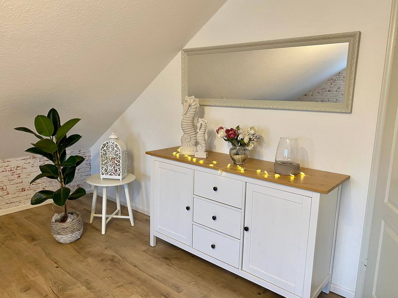 Ganze Ferienwohnung, Gemütliche und helle Dachgeschosswohnung zwischen Nord- und Ostsee in Klixbüll, Grünes Binnenland