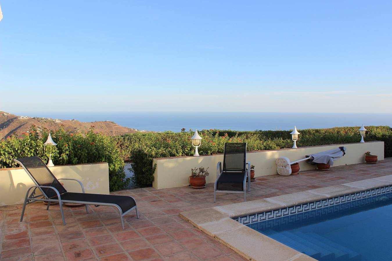 Holiday Home 'Casa Dahlia' with Sea View, Private Pool and Air Conditioning in Arenas, Costa del Sol