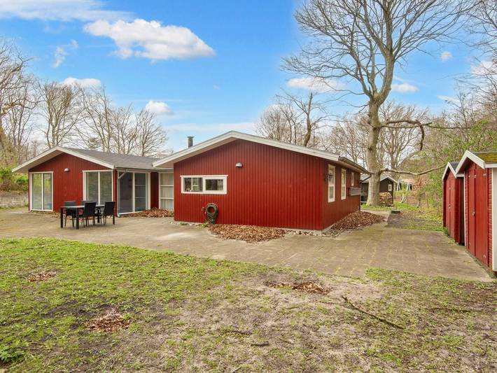 Ferienhaus für 10 Personen, mit Whirlpool und Terrasse sowie Pool und Sauna in Glesborg