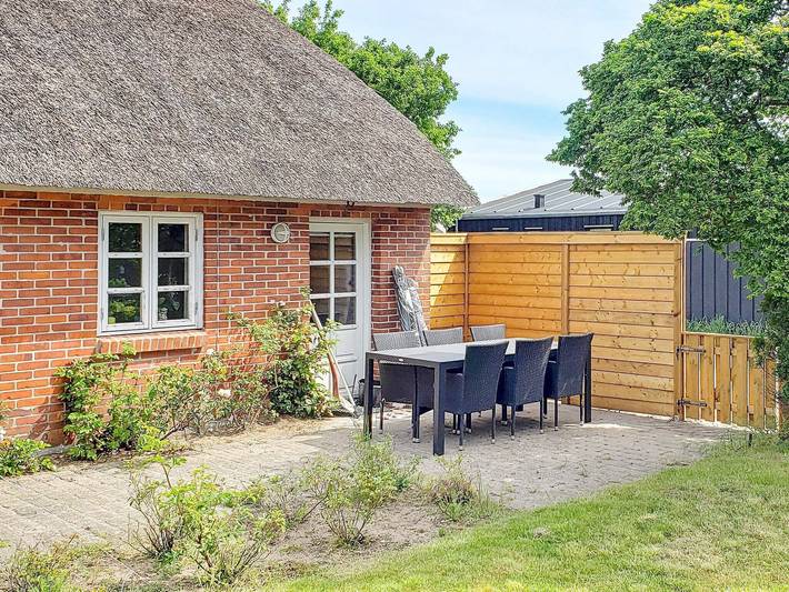 Ferienwohnung für 5 Personen, mit Terrasse und Garten, kinderfreundlich in Høll - 4