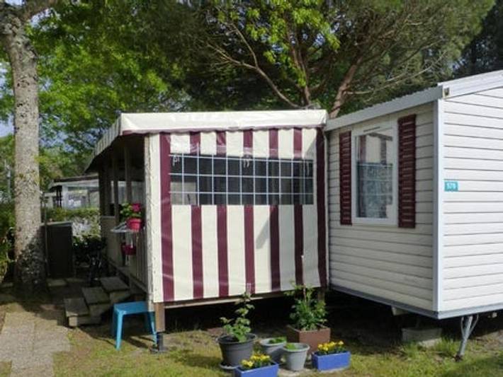 Mobil home pour 4 personnes, avec bassin pour enfant à Gastes - 2