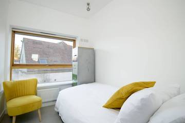 Holiday Home for 4 People in Chichester, West Sussex, Photo 3