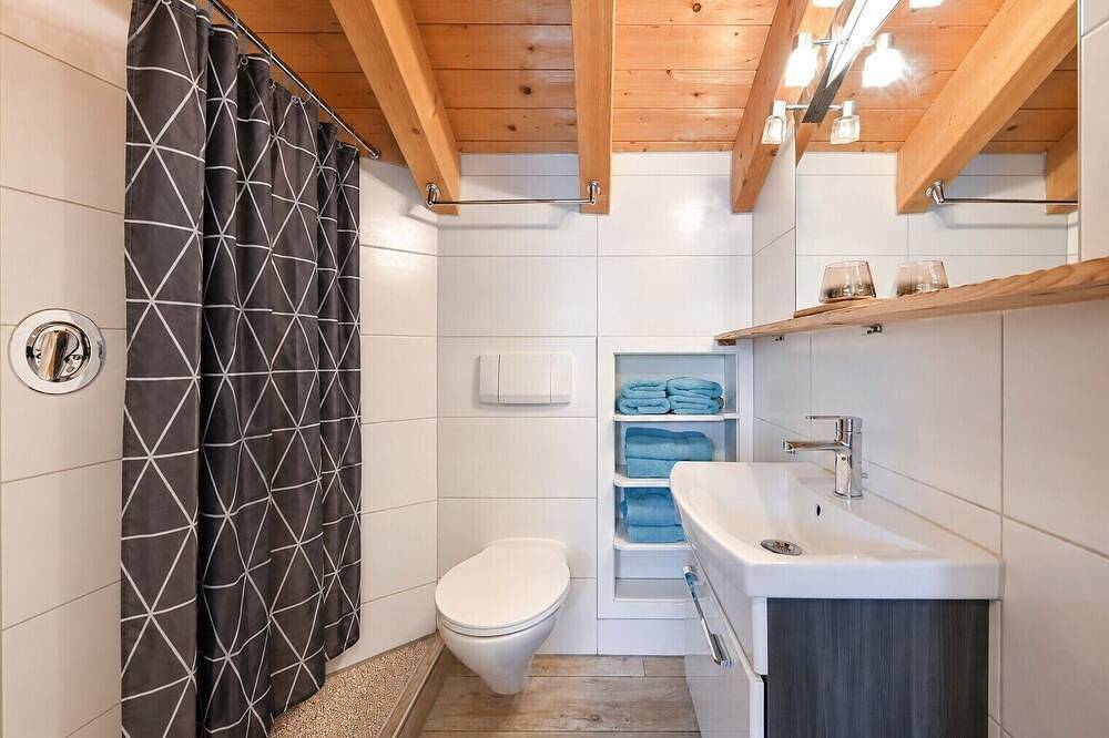 Ganze Wohnung, Ferienwohnung \"Chalet im Landhaus Schlossblick\" in Neuschwanstein, Füssen