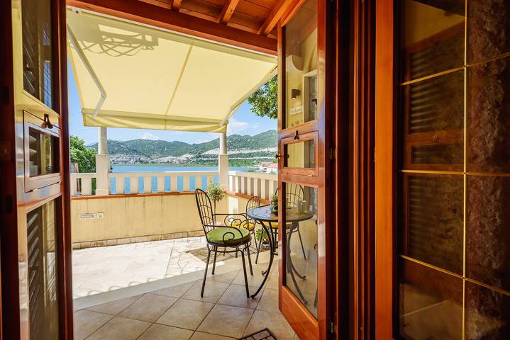 Ganze Wohnung, Apartment Jadranka mit Meerblick in Rogotin in Rogotin, Dubrovnik-Neretva