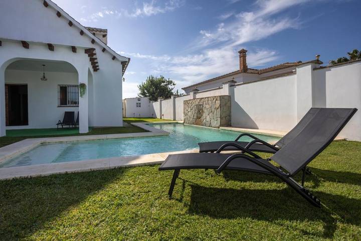 Apartamento de vacaciones para 6 personas, con piscina y jardín - 1