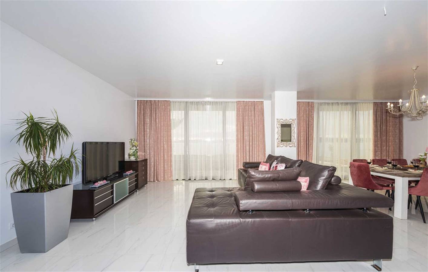 Strandvilla Baronessa mit Pool in Kastel Stari, Kaštela