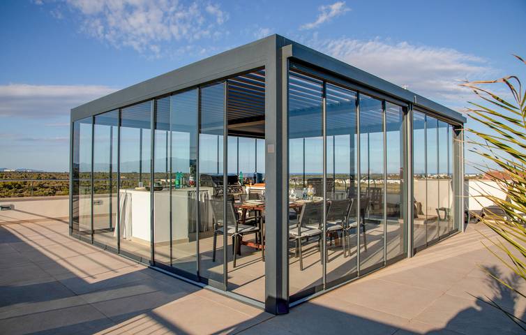 Geräumige 240 m² große Ferienwohnung mit Pool, Grill und WLAN in der Nähe des Strandes Arenal dels Ases in Portocolom, Felanitx