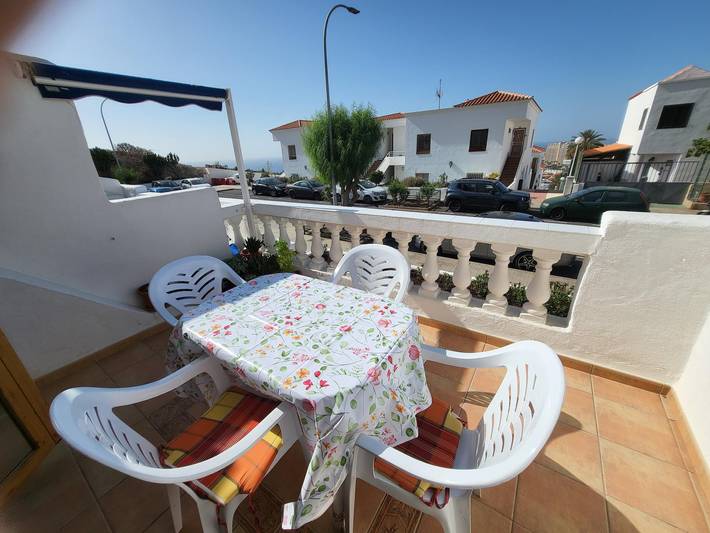 Apartment for 2 people, with pool and balcony in Los Cristianos