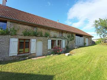Gîte pour 6 personnes, avec jardin ainsi que vue sur le lac et vue dans Civry-en-Montagne