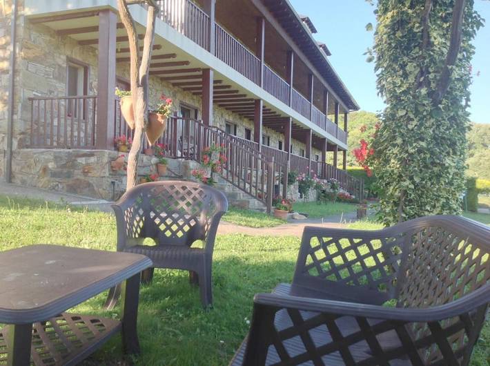 Casa rural con piscina para 5 personas, con Balcón y Terraza además de Jardín y Piscina en Eo-Navia - 4