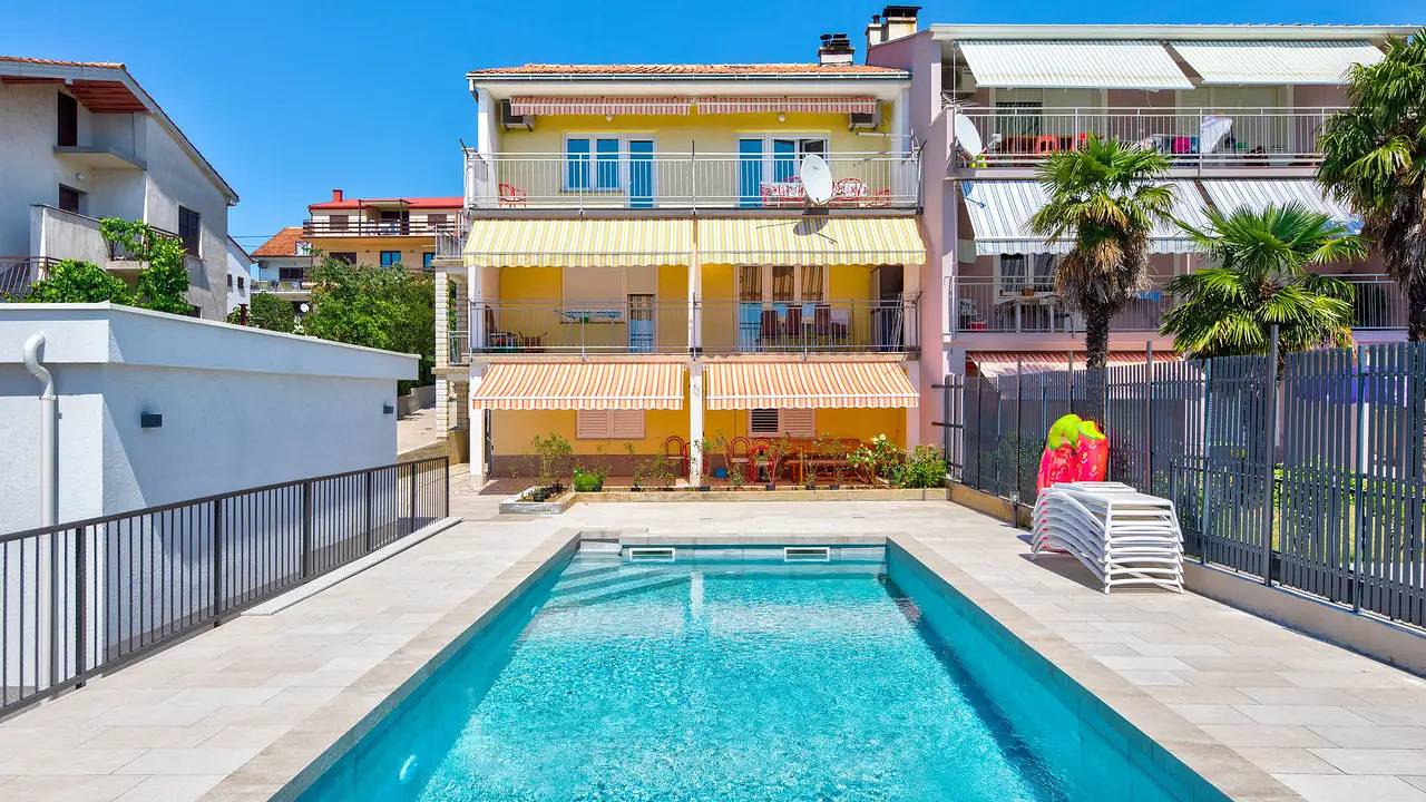 Geheel vakantieappartement, Vakantieappartement voor 5 personen met terras in Crikvenica, Primorje-Gorski Kotar