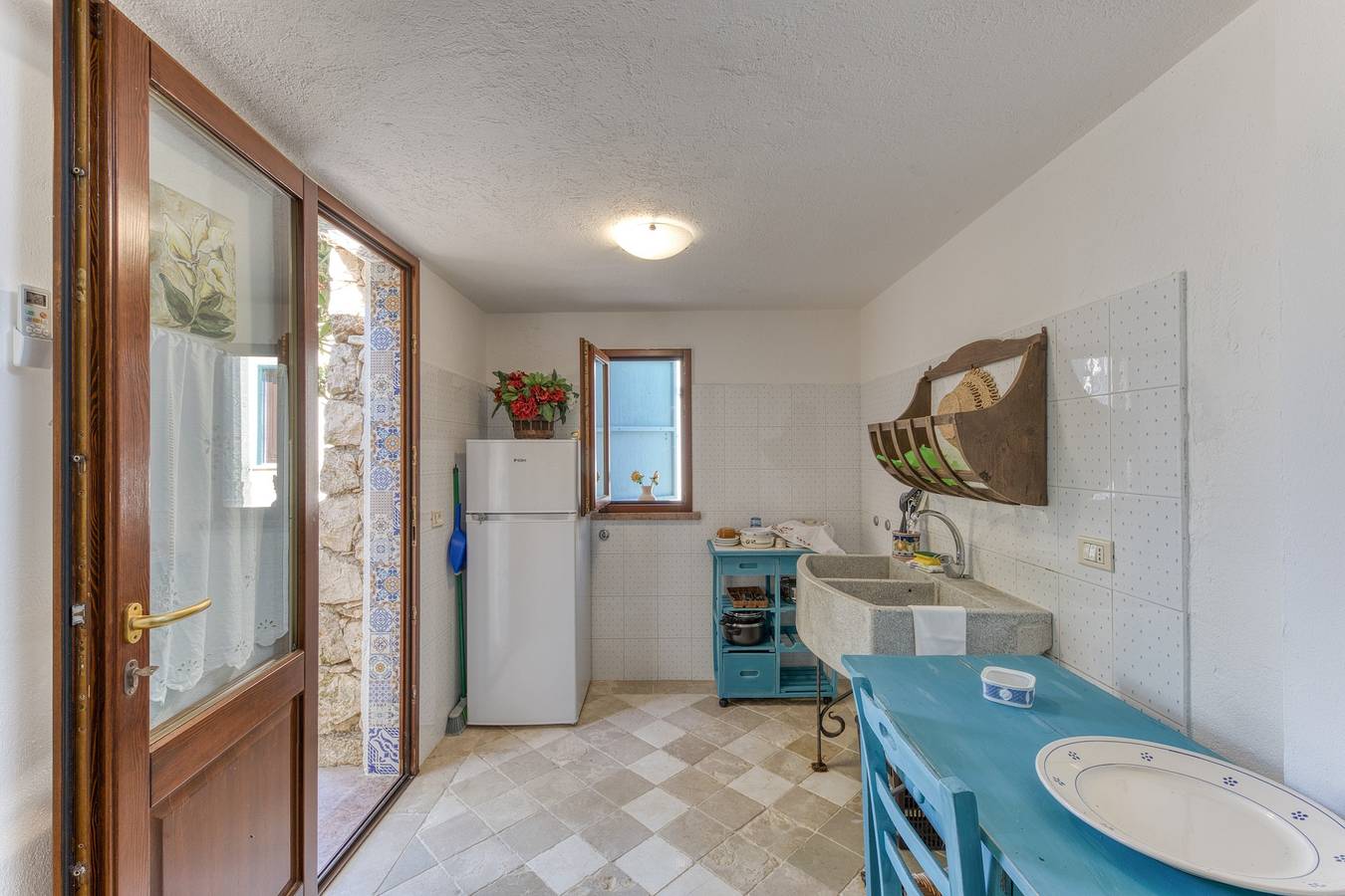 Ganze Wohnung, Apartment 'Le Baccole - Trullo' mit privater Terrasse, Garten und Klimaanlage in Gagliano del Capo, Golf von Tarent