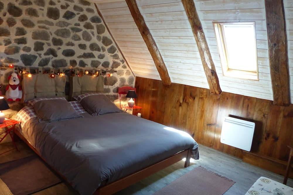 La Maison De Dienne in Dienne, Parc naturel régional des Volcans d'Auvergne