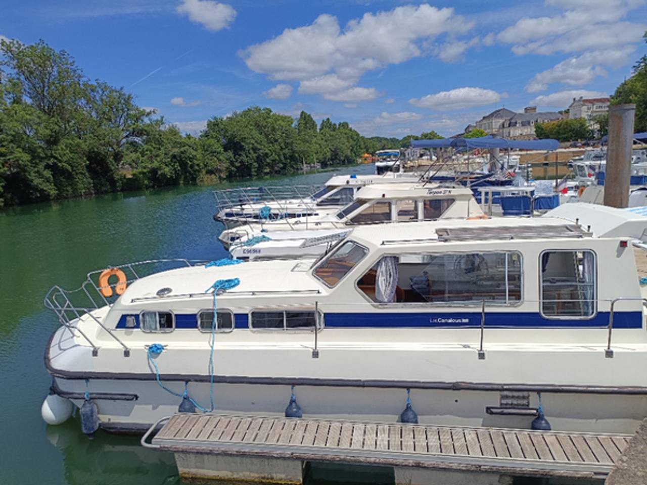 Séjour insolite sur un bateau à quai - 8 pers. in Cognac, Charente