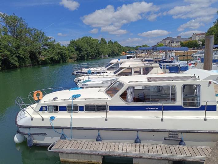 Einzigartiger Aufenthalt auf einem angelegten Boot - 8 Pers. in Cognac, Charente