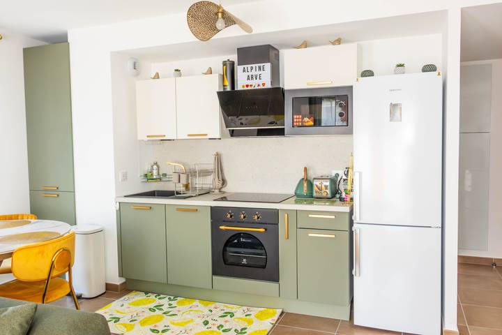 Ganze Ferienwohnung, Alpine Arve Get'Away in Cluses, Region Bonneville