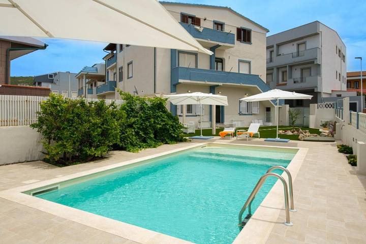 Maison d’hôte pour 2 personnes, avec Terrasse ainsi que Jardin et Piscine à Castelsardo - 4