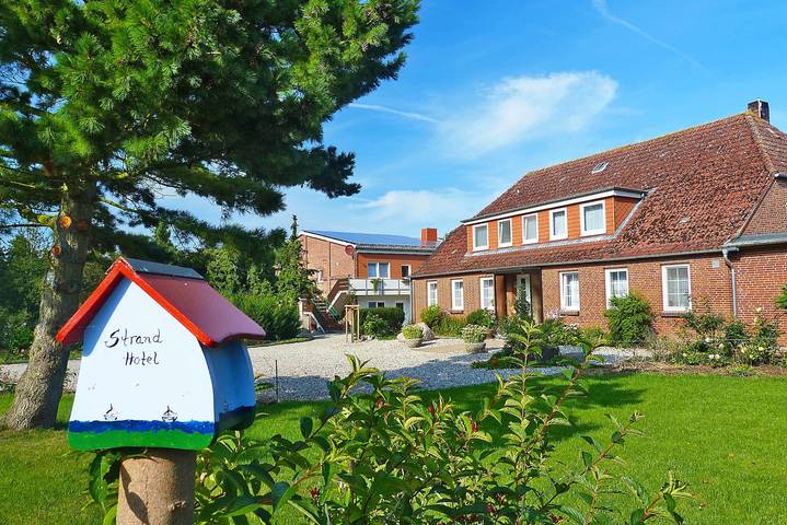 Ferienwohnung für 4 Personen, mit Terrasse und Garten in Klausdorf