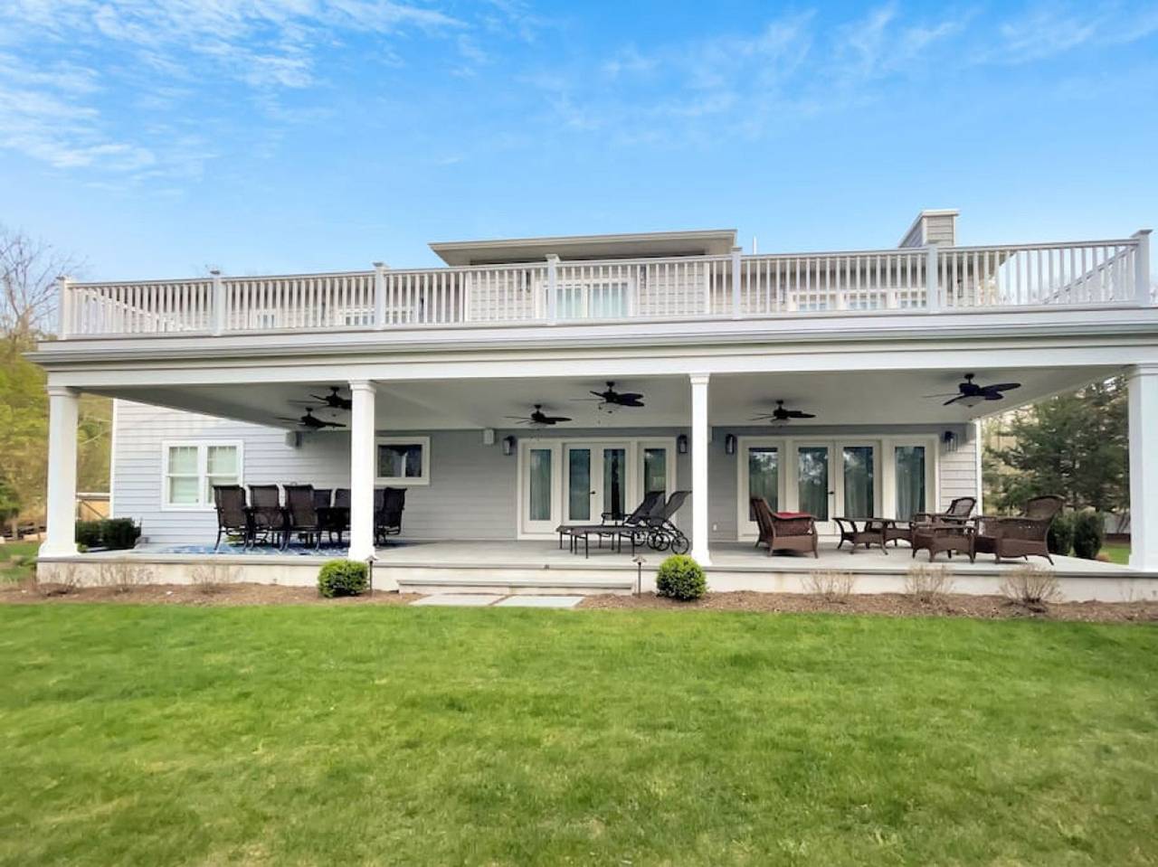 New Construction Modern Luxury Retreat w 6 Beds in North Sea (NY), Los Hamptons