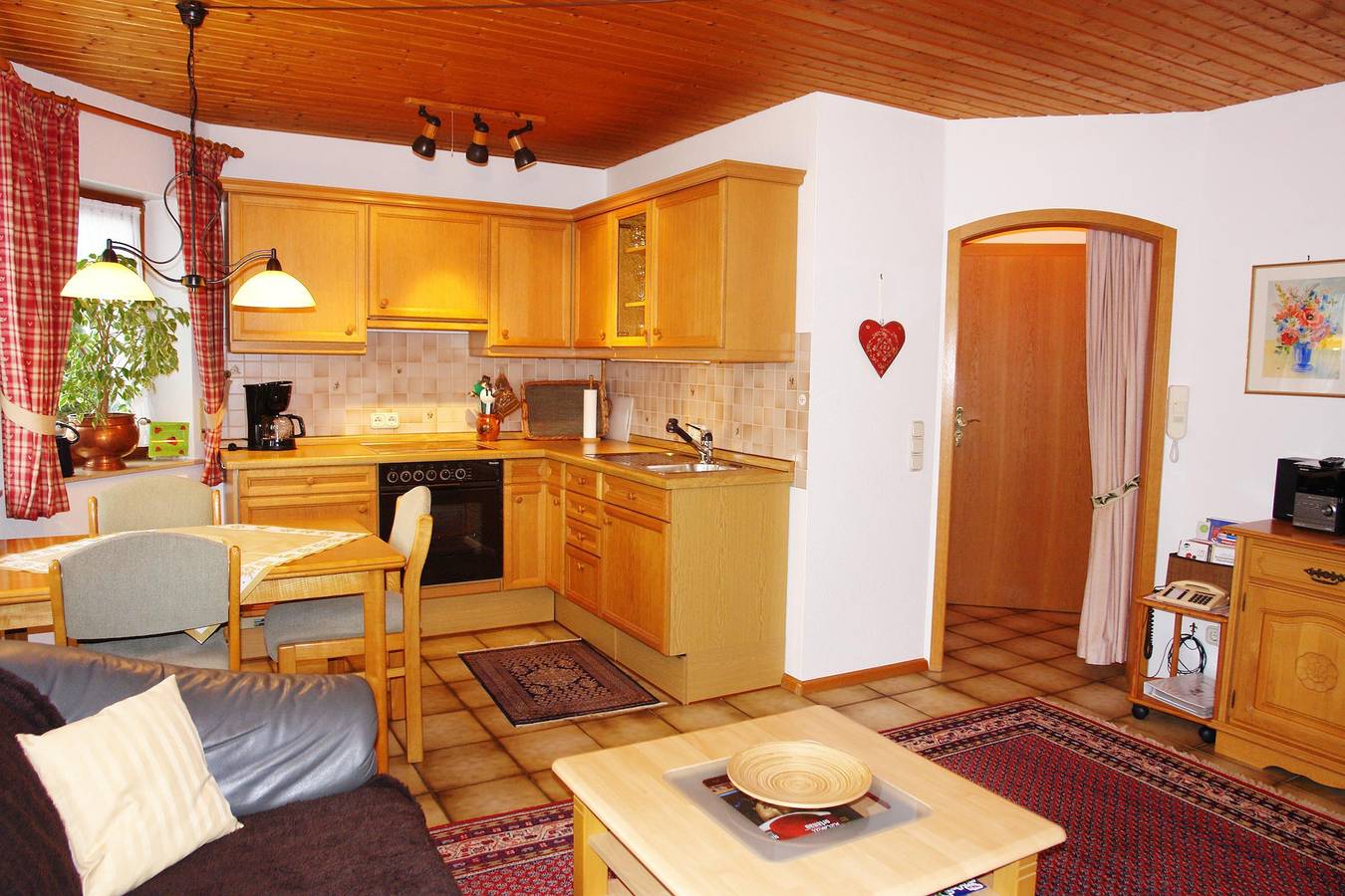 Ganze Wohnung, Apartment 'Puppenstübchen - Whg 3' mit privater Terrasse, privatem Garten und Wlan in Seelbach, Mittlerer Schwarzwald