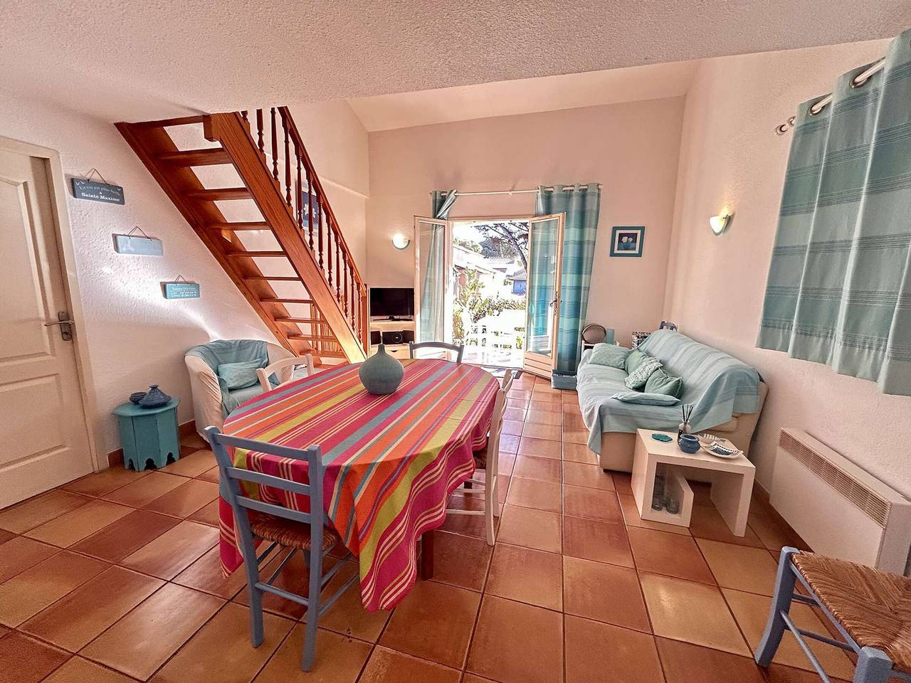 Villa Méditerranéenne 5 pièces, 8 couchages, jardin, proche plage à Sainte-Maxime in La Nartelle, Sainte-Maxime
