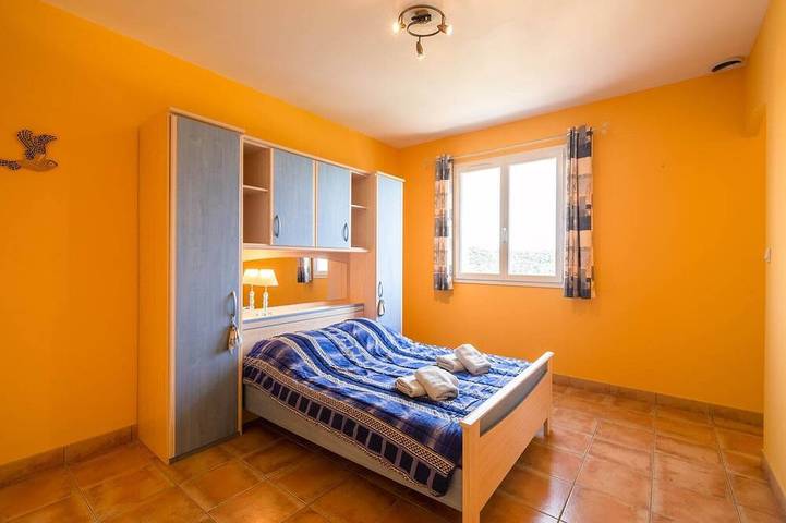 Rückzugsort am Hang in Roquebrun in Roquebrun, Béziers und Umgebung