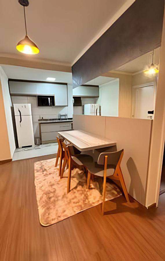 Casas e apartamentos de temporada para 6 pessoas, com vista e piscina e ainda jardim em Extrema