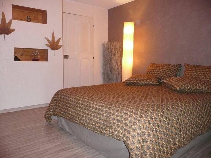 Chambre d’hôte pour 3 personnes, avec jardin ainsi que vue et terrasse