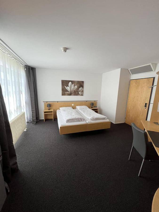 Hôtel pour 2 personnes, avec terrasse à Frauenfeld - 4