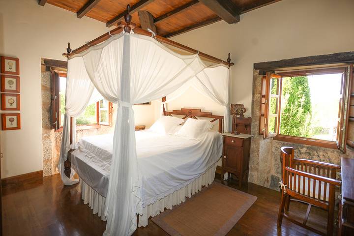 Apartamento para 8 personas, con terraza, Se admiten mascotas en Ribeira Sacra