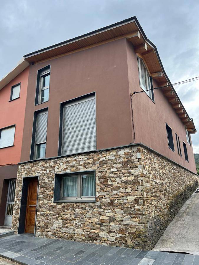 Three-Bedroom House in Ortigueira, Costa de Galicia