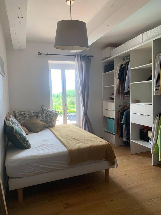 Location de vacances pour 8 personnes, avec piscine ainsi que terrasse et vue à Colombiers - 4