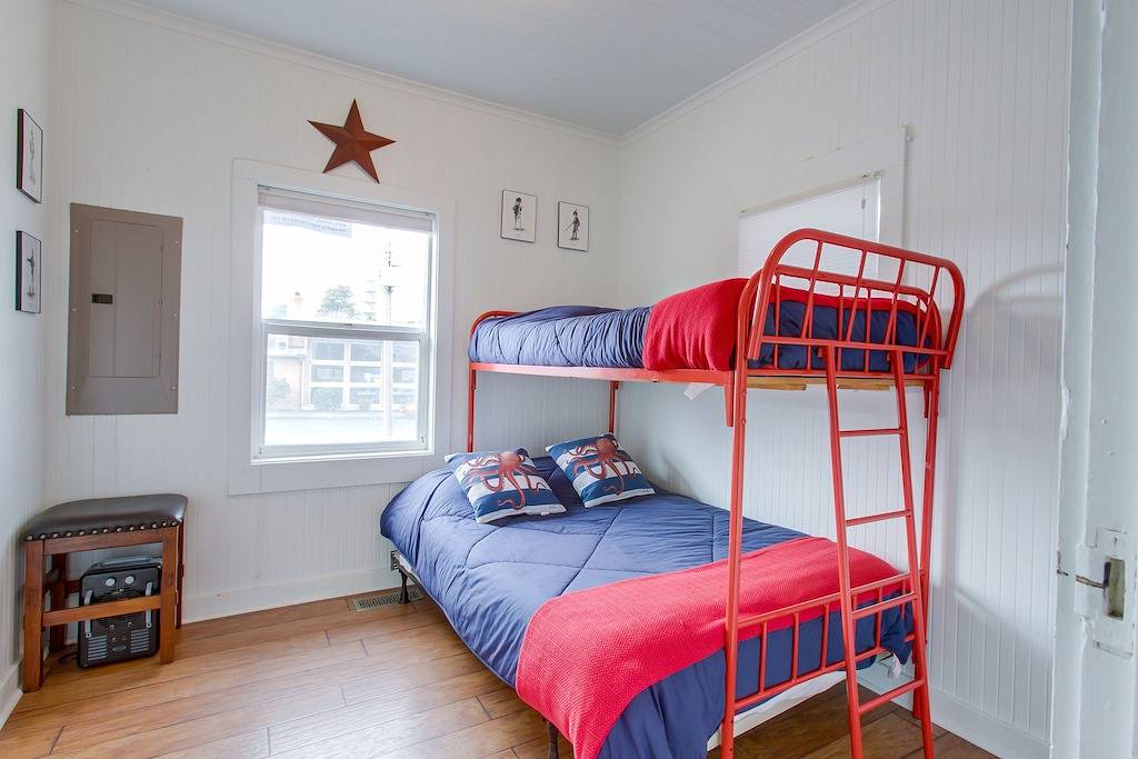 Hundefreundliches Ferienhaus mit toller Lage, gemütlicher Einrichtung in Seaside (Oregon), Clatsop County